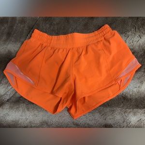 Lululemon Hotty Hot Shorts Low Rise 2.5”